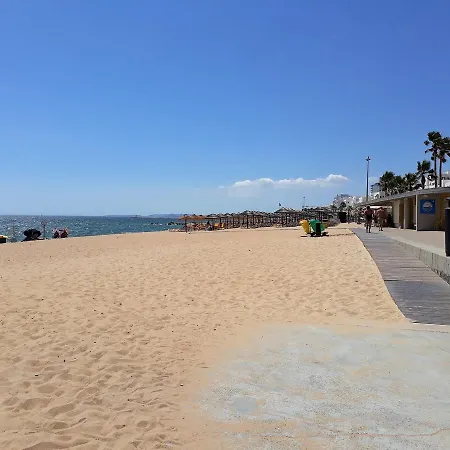 Sol Europa- Vista Mar, 150mt Praia, Wifi * Quarteira